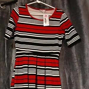 Women’s junior sized work dress